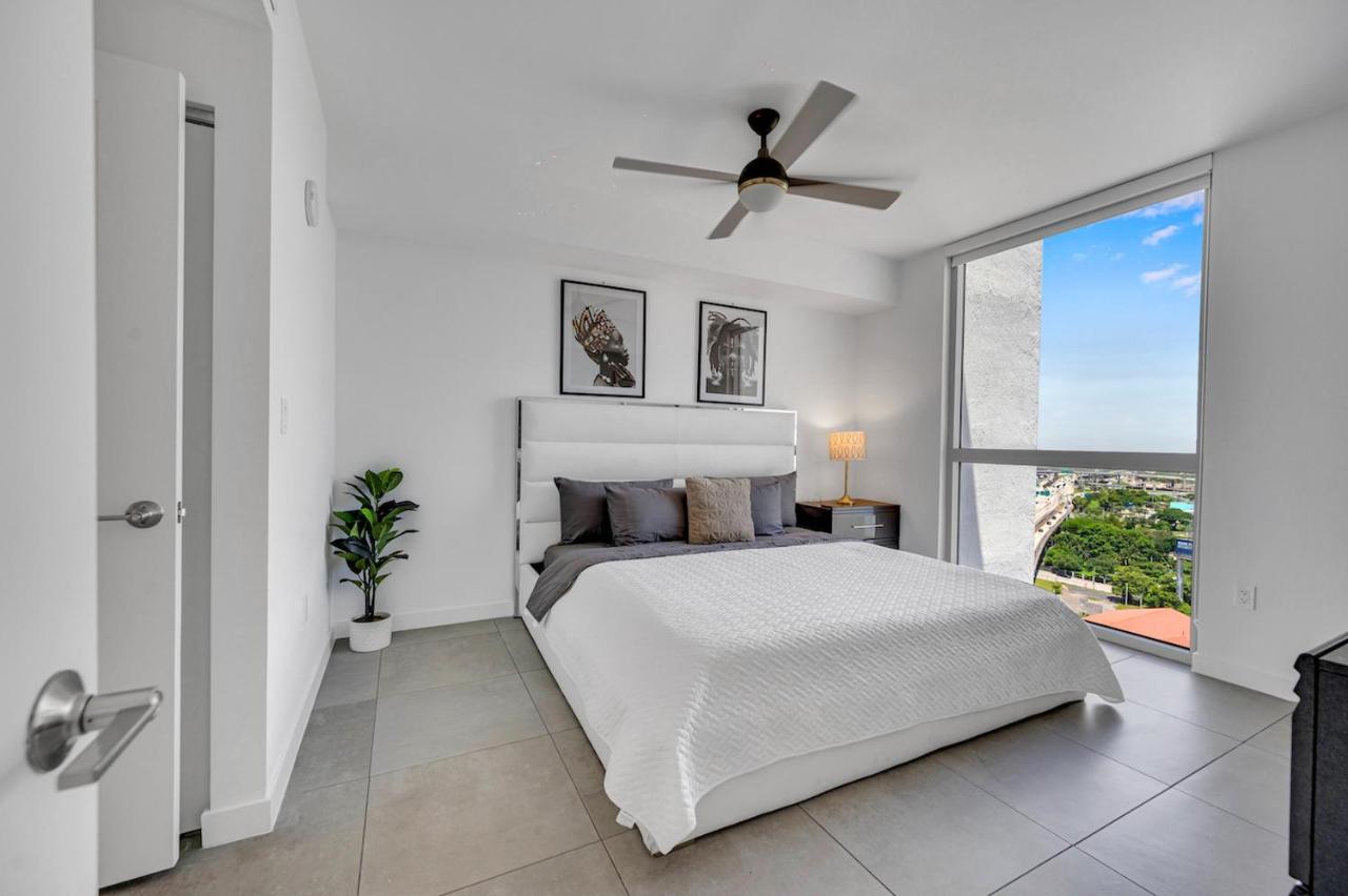 Beautiful Property With King Bed & Free Parking Miami Exterior foto