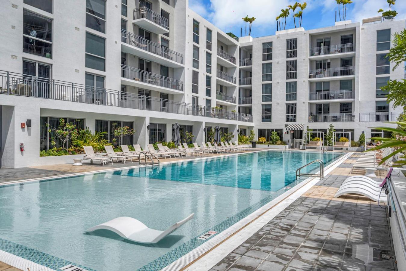 Beautiful Property With King Bed & Free Parking Miami Exterior foto