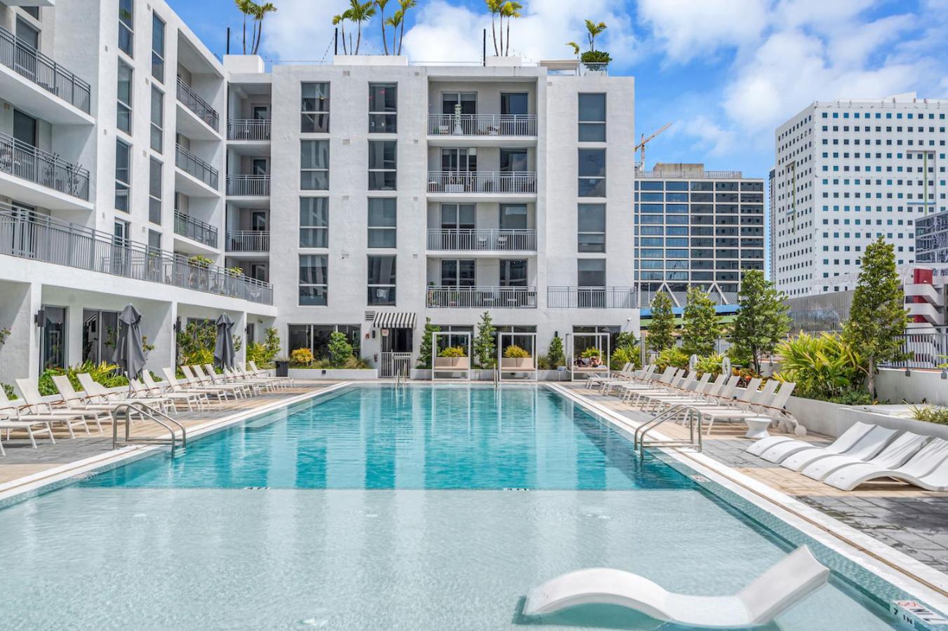 Beautiful Property With King Bed & Free Parking Miami Exterior foto