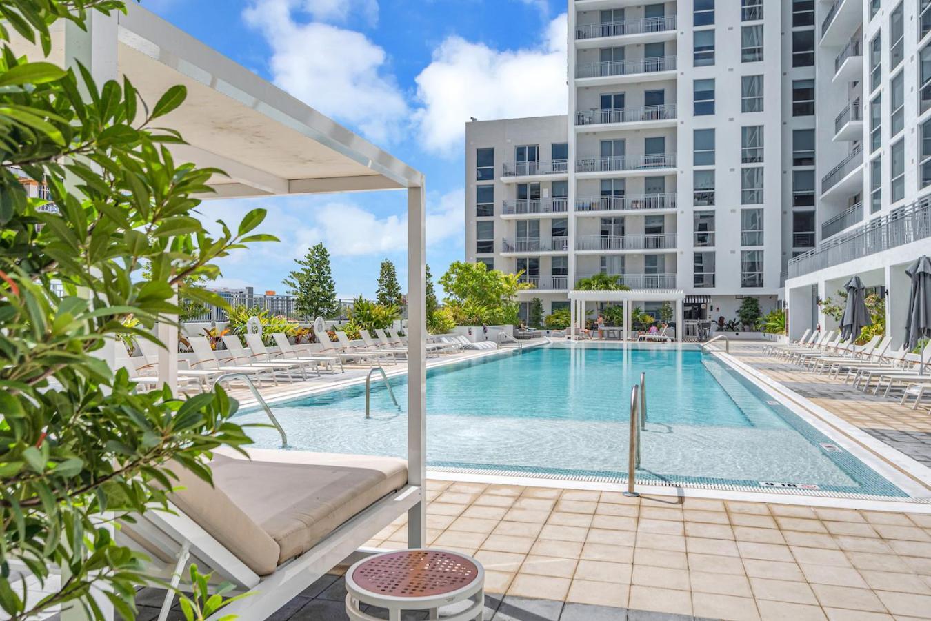 Beautiful Property With King Bed & Free Parking Miami Exterior foto